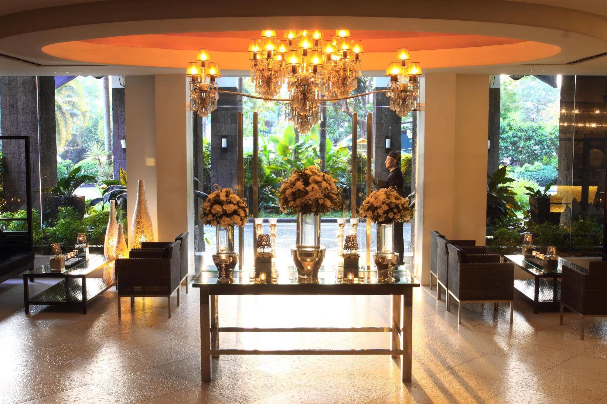 The Sulo Riviera Hotel Quezon City Bagian luar foto